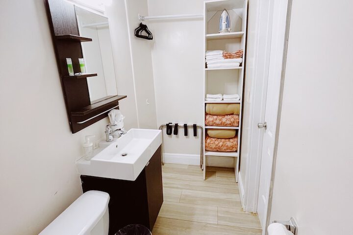 Room 41 of 47