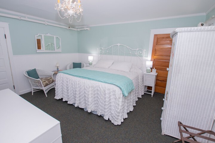 Room 55 of 162