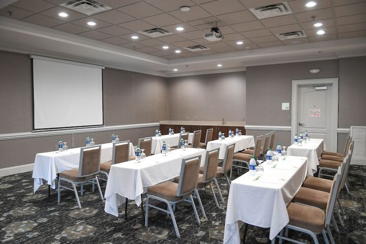 Holiday Inn Conference Center - Valdosta by IHG