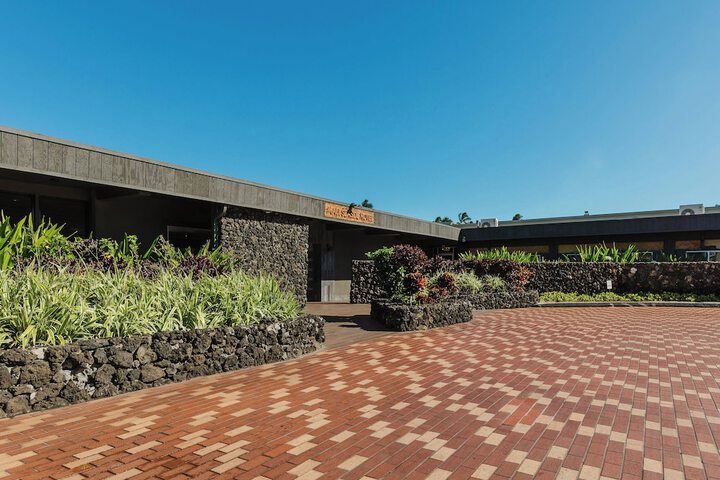 Maui Seaside Hotel