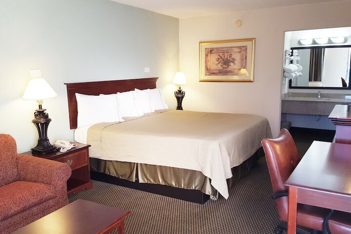 Room 16 of 33