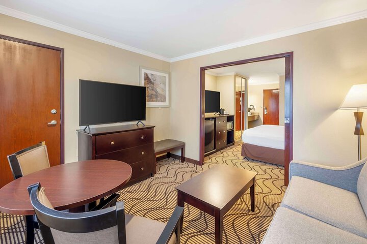 Room 45 of 79