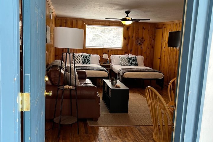 Room 110 of 236