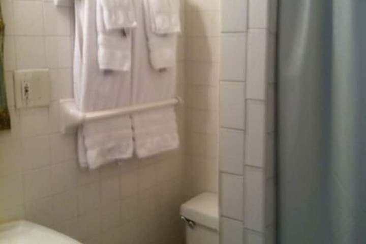 Room 22 of 49