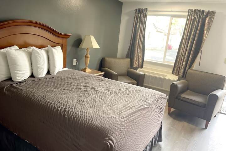 Economy Inn