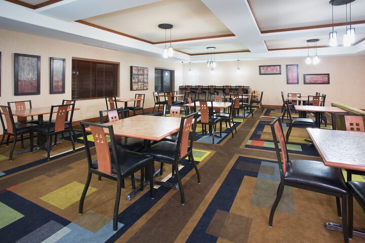 Holiday Inn Express & Suites Los Alamos Entrada Park by IHG