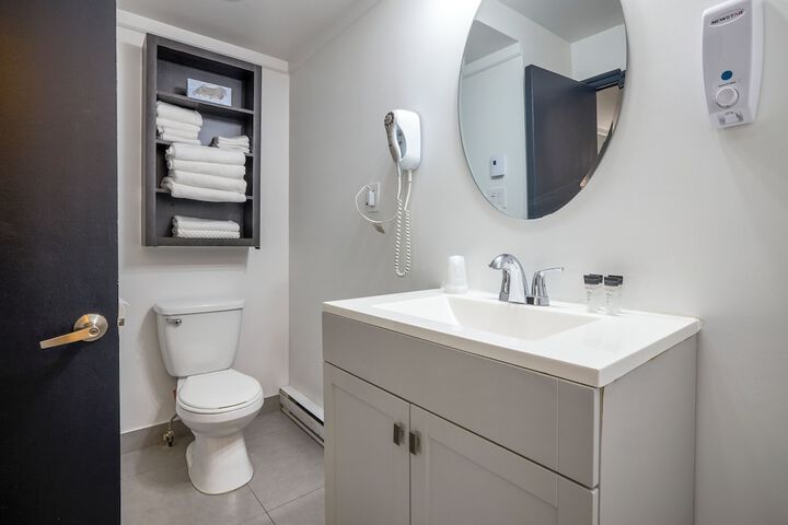 Motel Newstar Laval