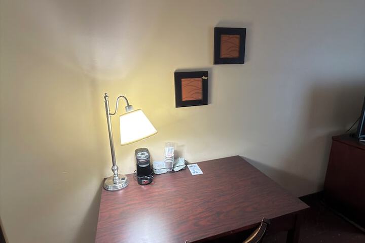 Americas Best Value Inn St. Robert