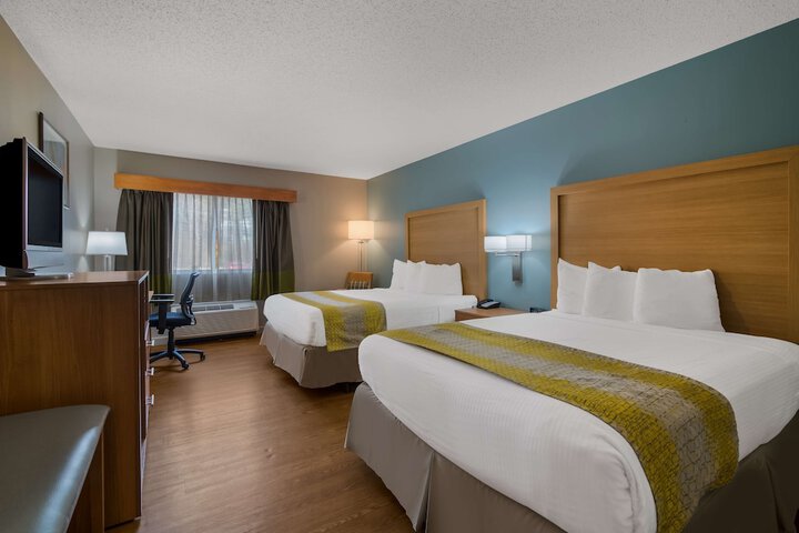 Best Western Plus Executive Court Inn & Conference Center