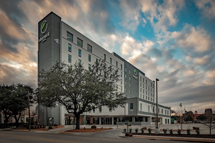 Hotel 4 of 69