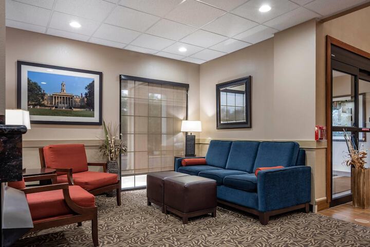 Comfort Suites State College near Penn State