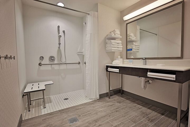 Room 20 of 49