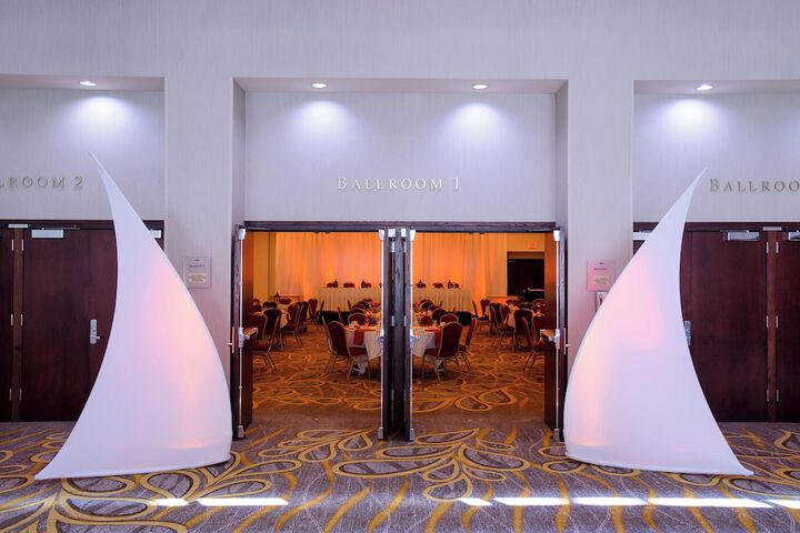 Ballroom/Hall 48 of 54