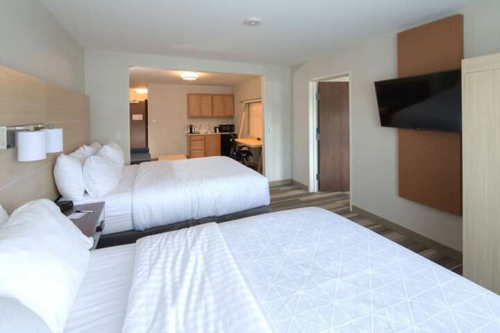 Holiday Inn Express and Suites Portage by IHG