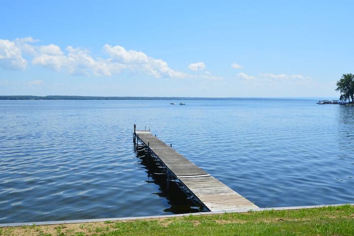 Waters Edge B & B Resort