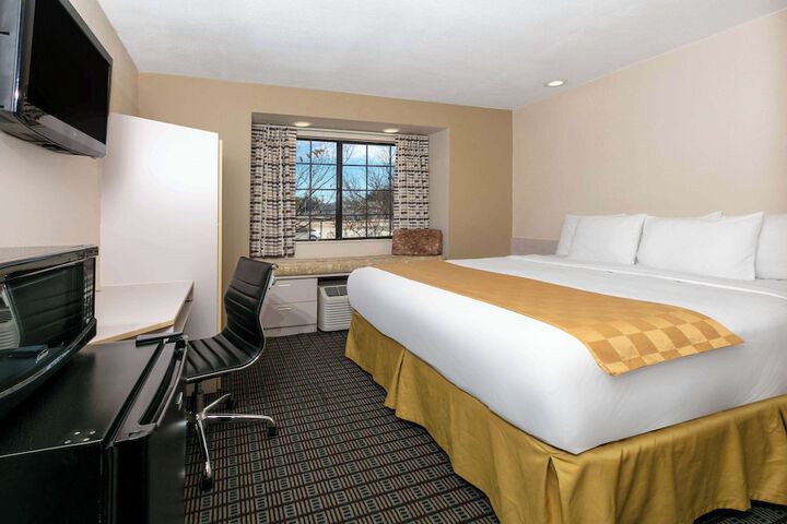 Room 16 of 22