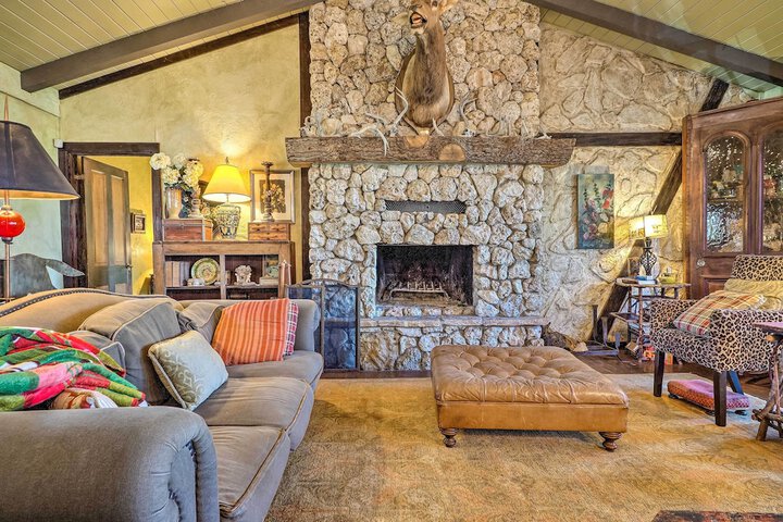 Lodge on Lake Siesta: Spacious La Grange Retreat!