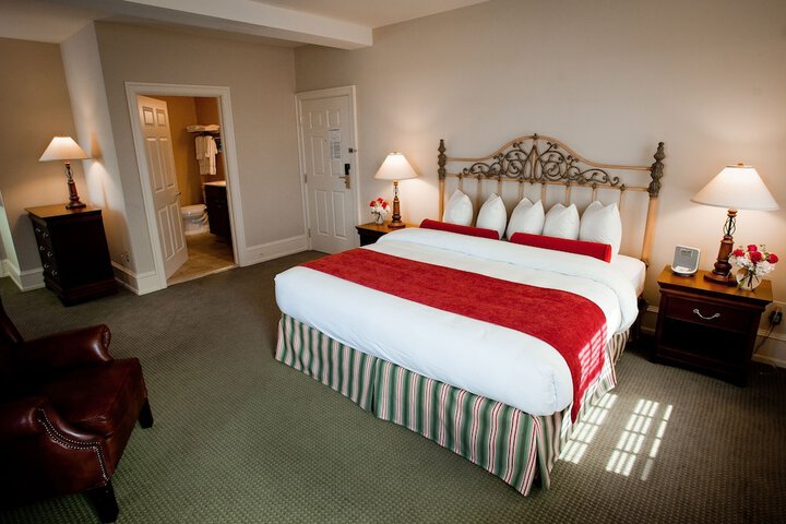Normandy Farm Hotel and Conference Center