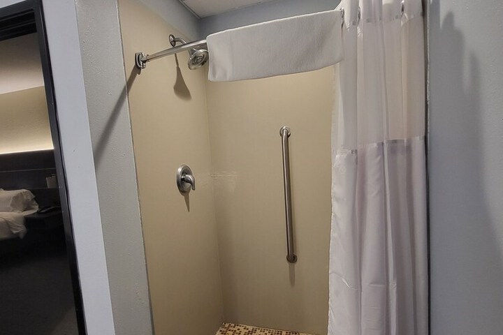 Comfort Inn & Suites Miami - Route 66