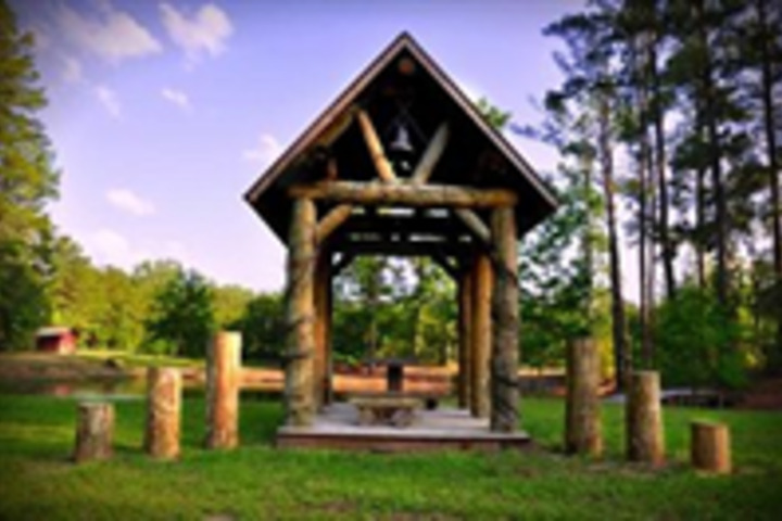 TEXAS FOREST COUNTRY RETREAT