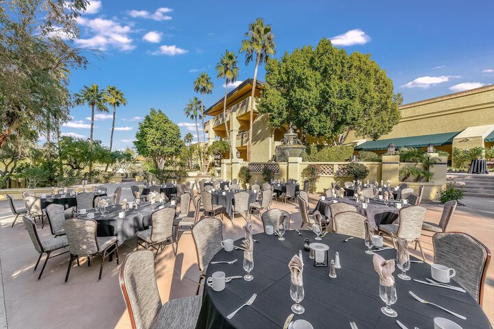 Hilton Phoenix Tapatio Cliffs Resort