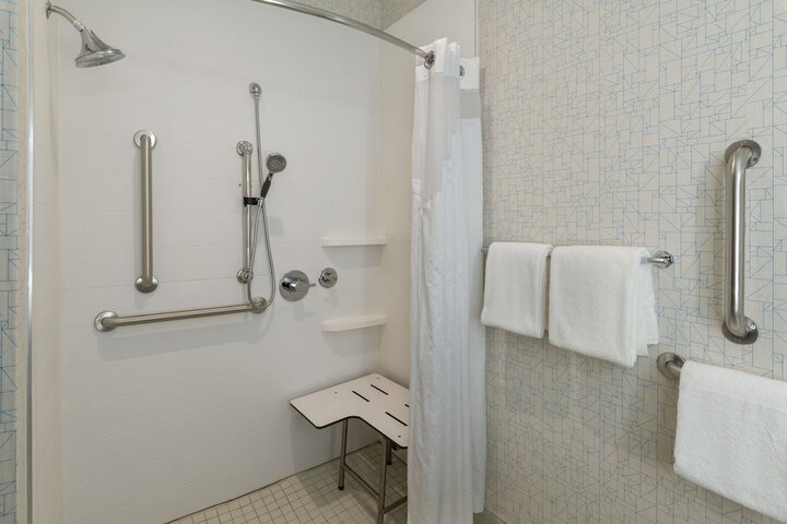 Room 18 of 39