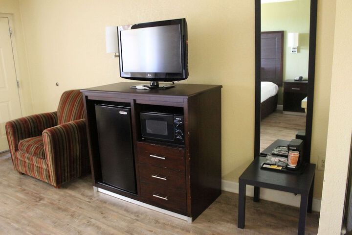 Room 26 of 49
