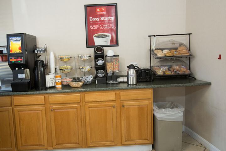 Econo Lodge Sturbridge Route 20