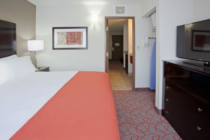 Room 32 of 52