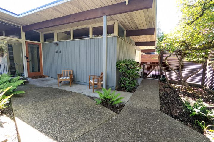 Seattle Vacation Home - Lake Forest Park