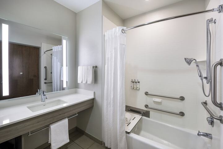 Holiday Inn Express Hotel & Suites Belgrade by IHG