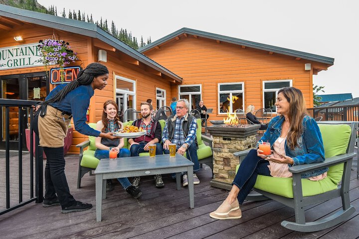 Denali Bluffs Hotel