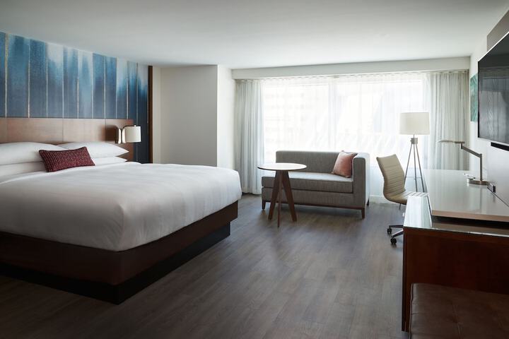 Room 40 of 76