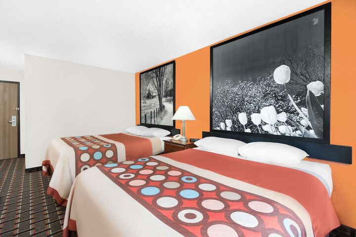 Room 4 of 14