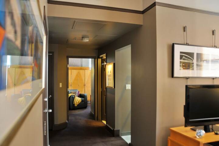 Room 33 of 67