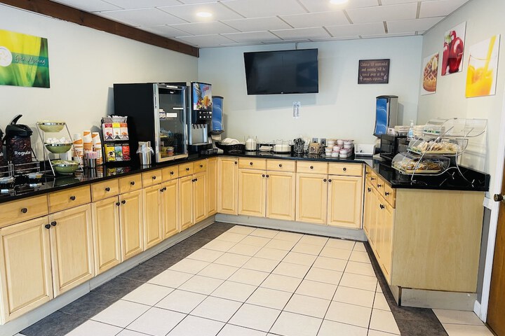 Quality Inn & Suites Lincoln I-93