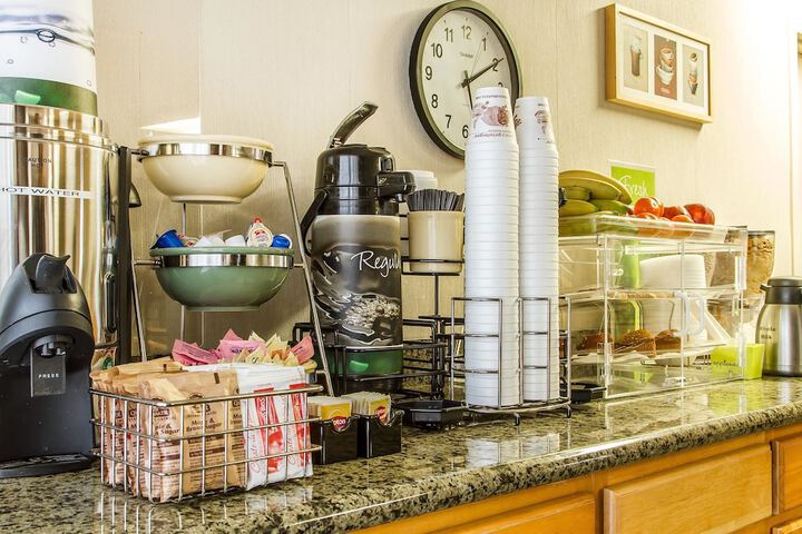 Breakfast/Coffee Service 59 of 66