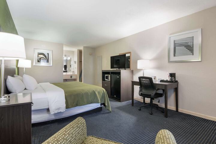 Room 36 of 50