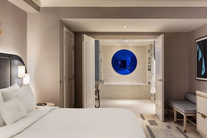 Room 38 of 182