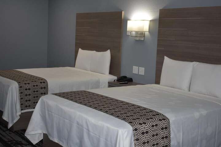 Room 15 of 28