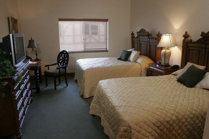 Room 25 of 127