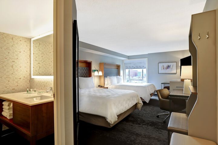 Room 47 of 77