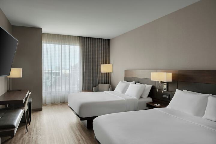 AC Hotel by Marriott Cincinnati at Liberty Center