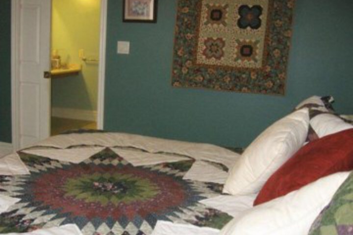 The Cobbled Path Bed and Breakfast