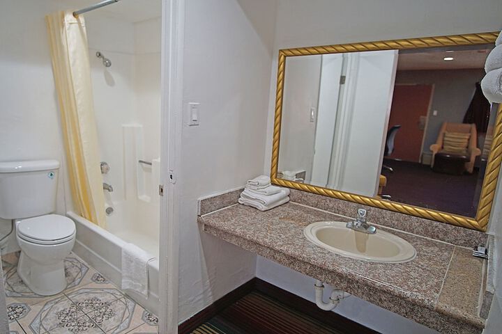 Room 41 of 47