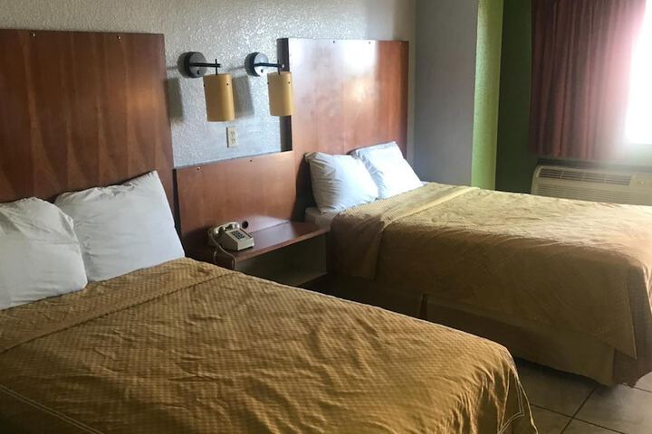 Room 27 of 30