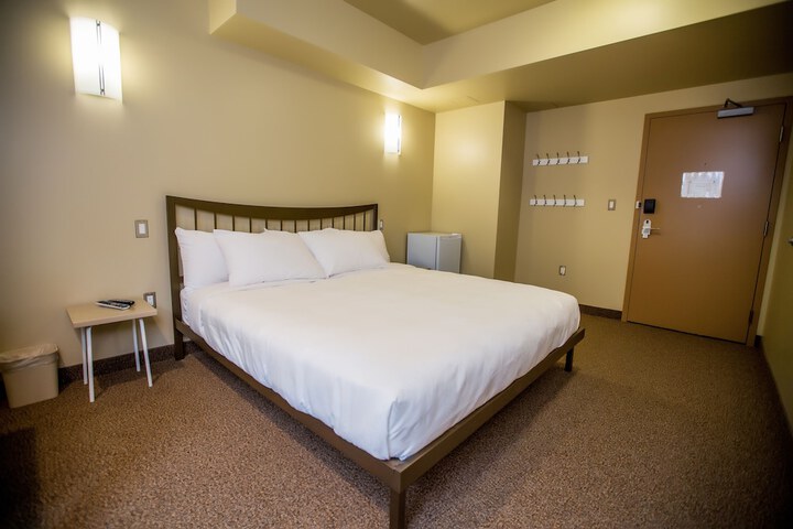 Room 15 of 29