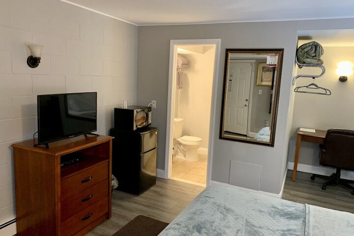 Room 30 of 38