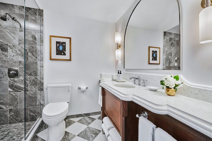 InterContinental Chicago Magnificent Mile by IHG