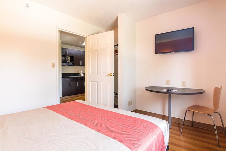 Room 22 of 40